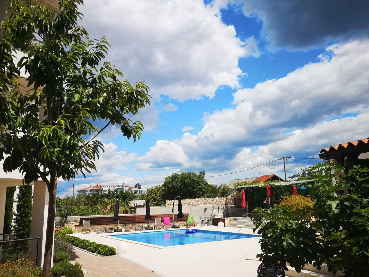 Villa Anja 1St Floor Peroj Luaran gambar