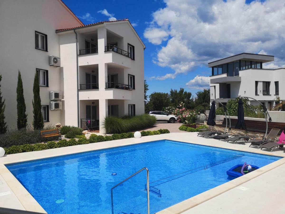 Villa Anja 1St Floor Peroj Luaran gambar