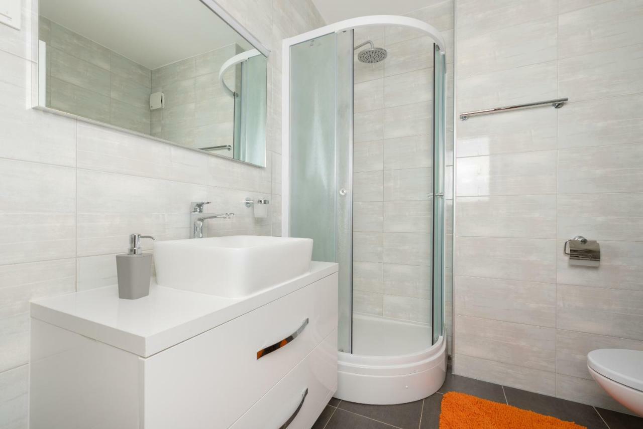 Villa Anja 1St Floor Peroj Luaran gambar