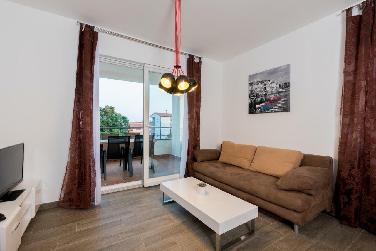 Villa Anja 1St Floor Peroj Luaran gambar