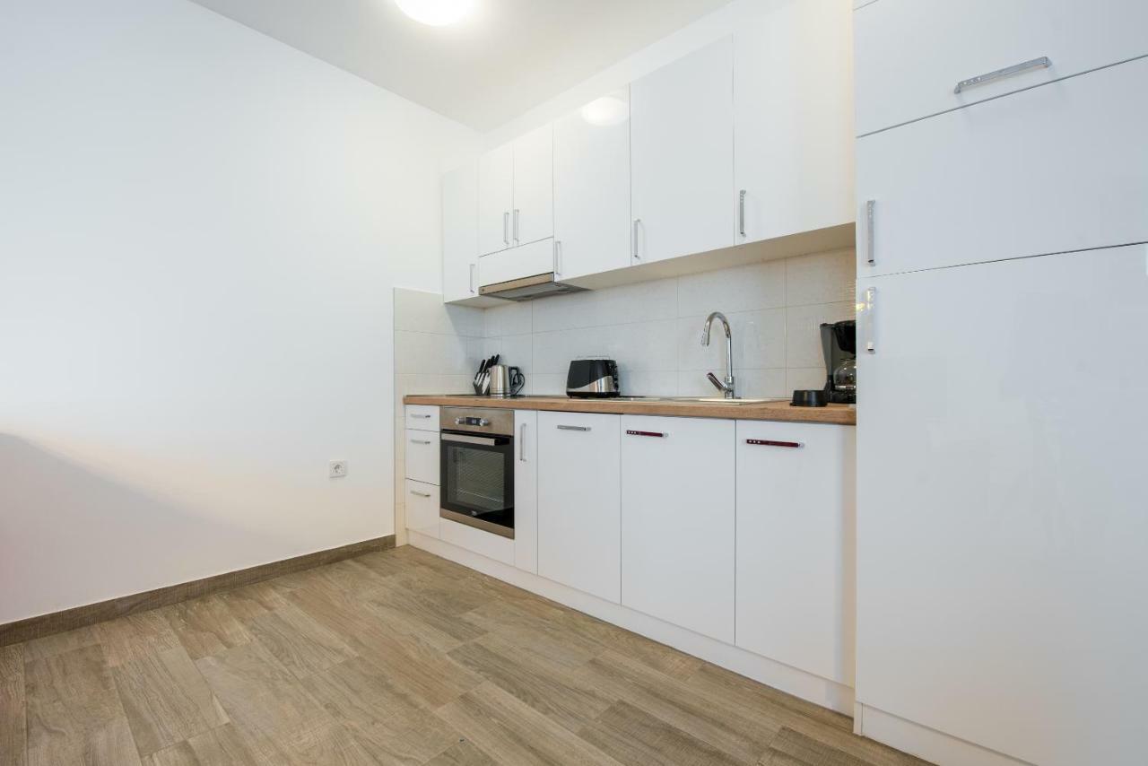 Villa Anja 1St Floor Peroj Luaran gambar